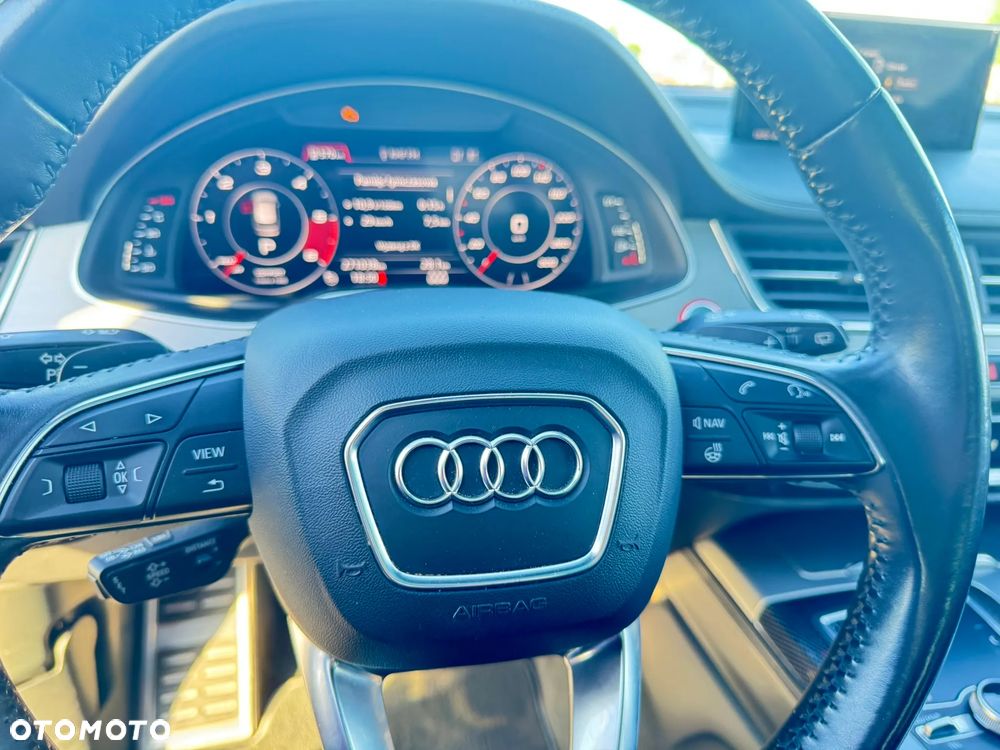 Audi SQ7 - 11