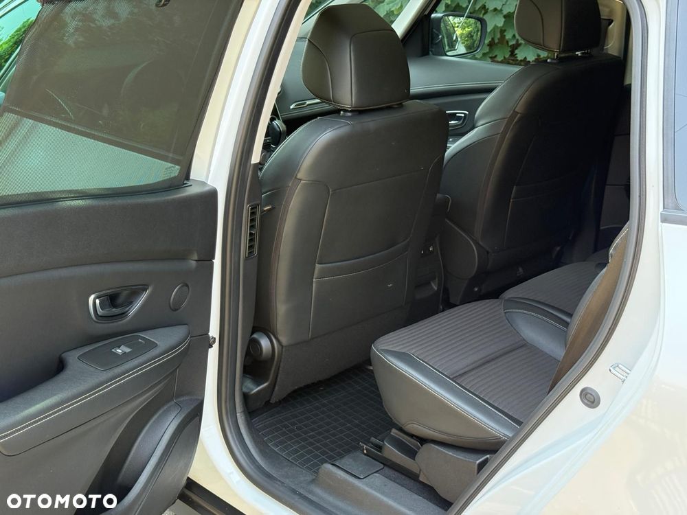 Renault Grand Scenic Gr 1.7 Blue dCi Bose EDC - 27