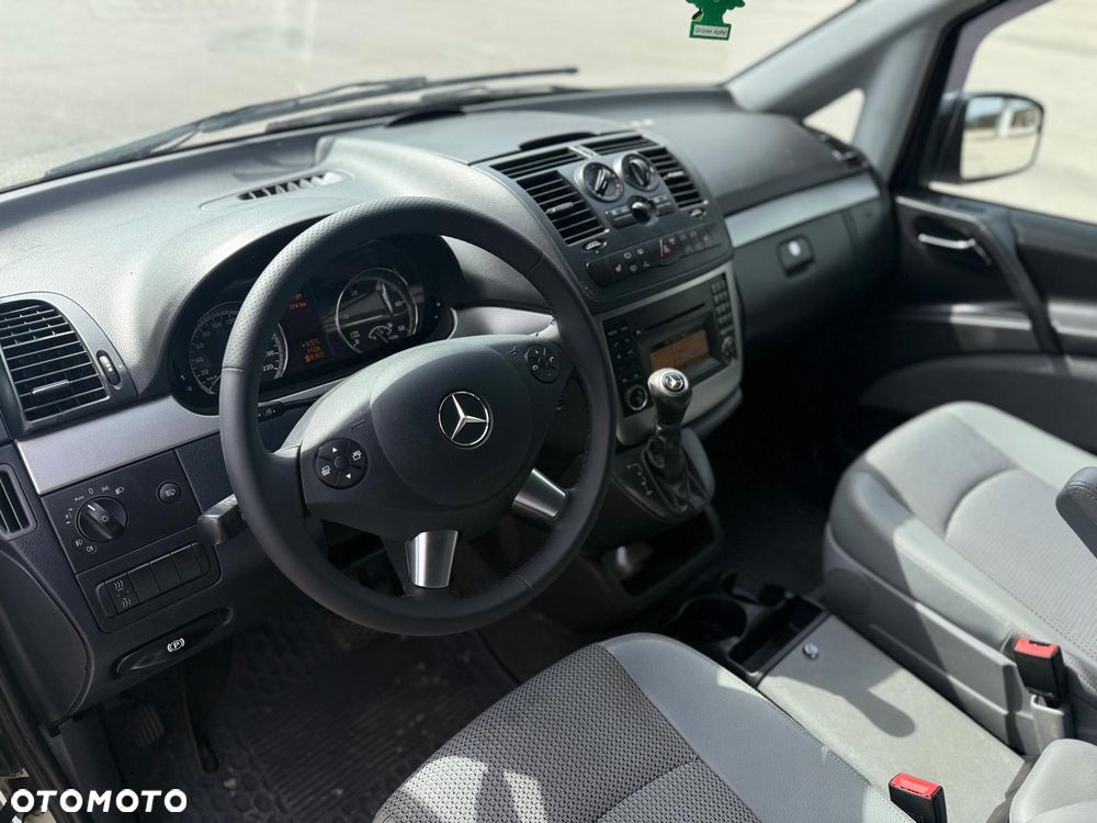 Mercedes-Benz Viano - 22