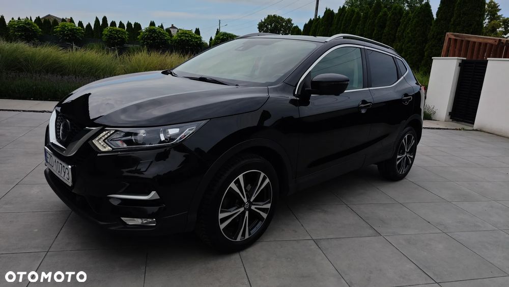 Nissan Qashqai 1.3 DIG-T N-Connecta EU6d - 1