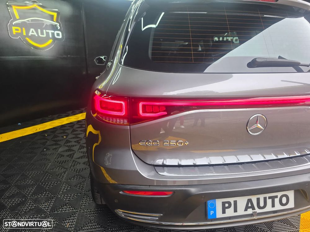 Mercedes-Benz EQB 250+ Edition - 16