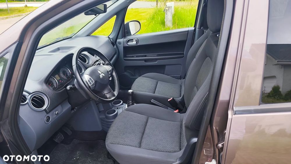 Mitsubishi Colt 1.3 Intense - 10