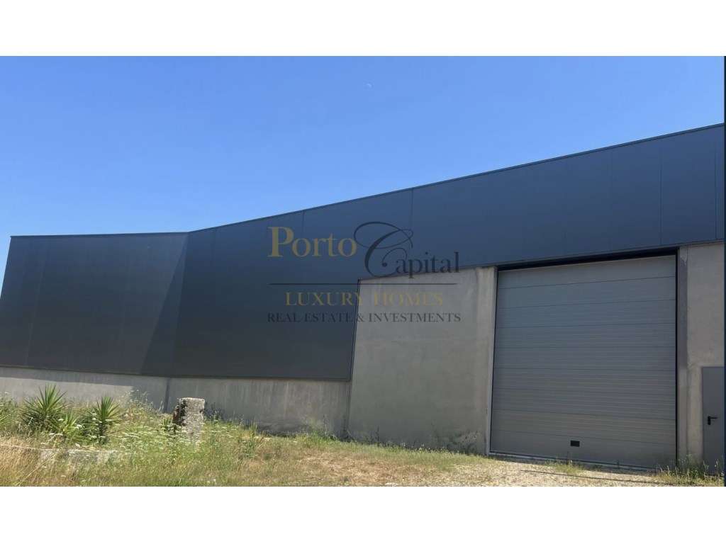 Armazém para Arrendamento | São Tirso | 609 m² - Grande imagem: 3/20