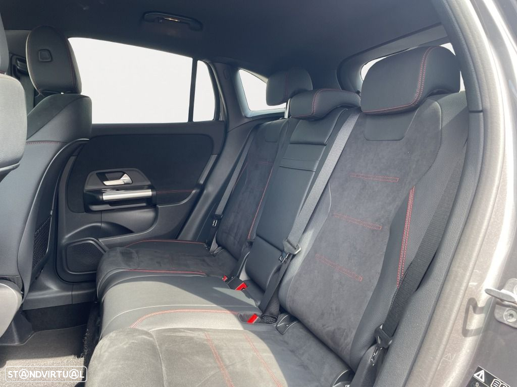 Mercedes-Benz GLA 250 e AMG Line - 13