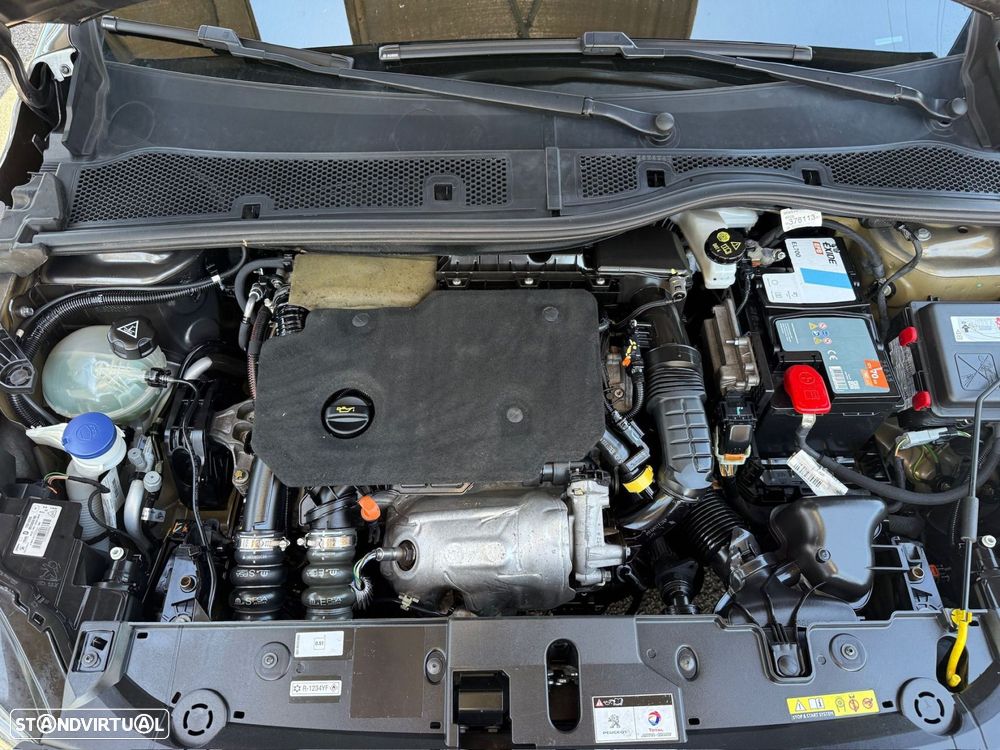 Peugeot 208 - 22