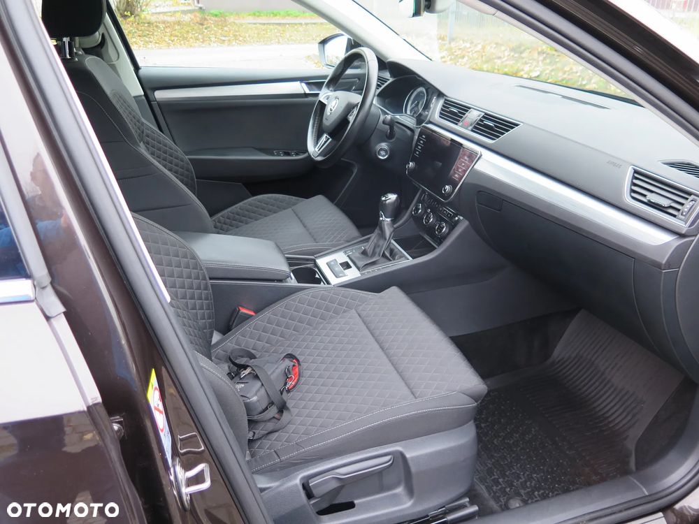 Skoda Superb 2.0 TDI Ambition - 8