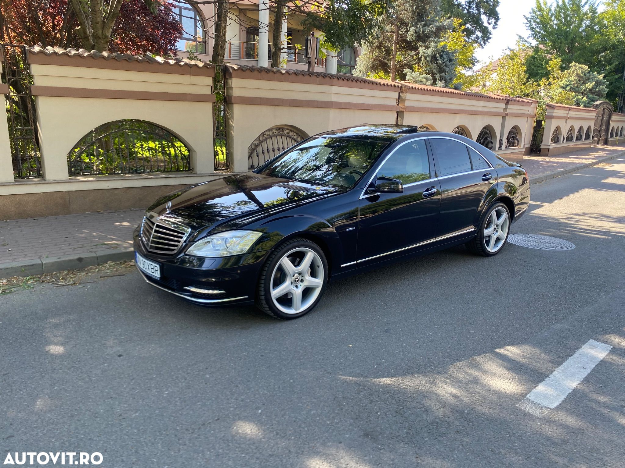 Mercedes-Benz S 350 (BlueTEC) d 4Matic 7G-TRONIC - 1