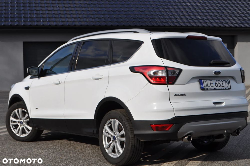 Ford Kuga 2.0 TDCi 4x4 Titanium - 28