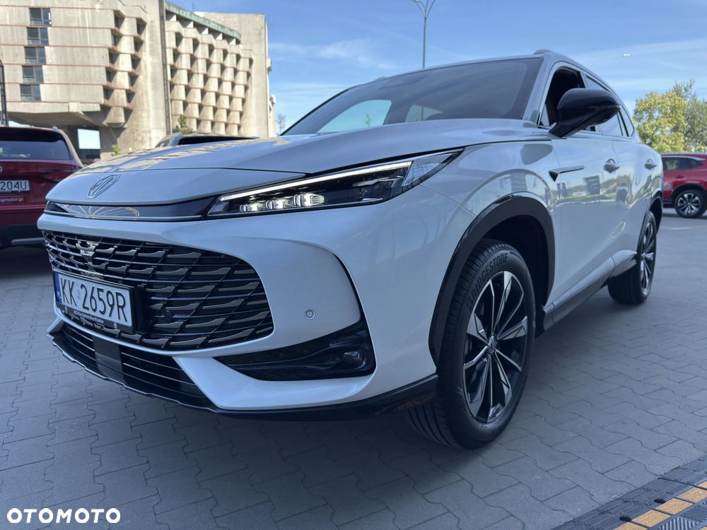 MG HS 1.5 T-GDI Exclusive DCT - 3