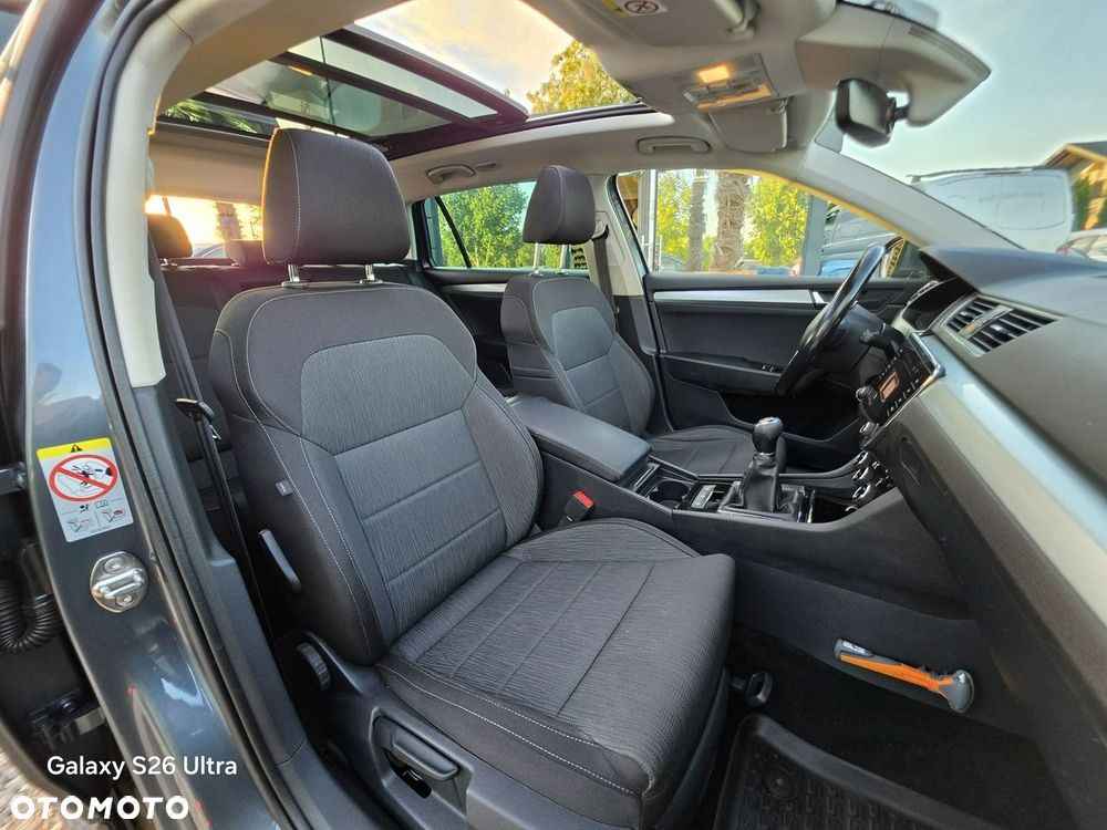 Skoda Superb 2.0 TDI Ambition - 32