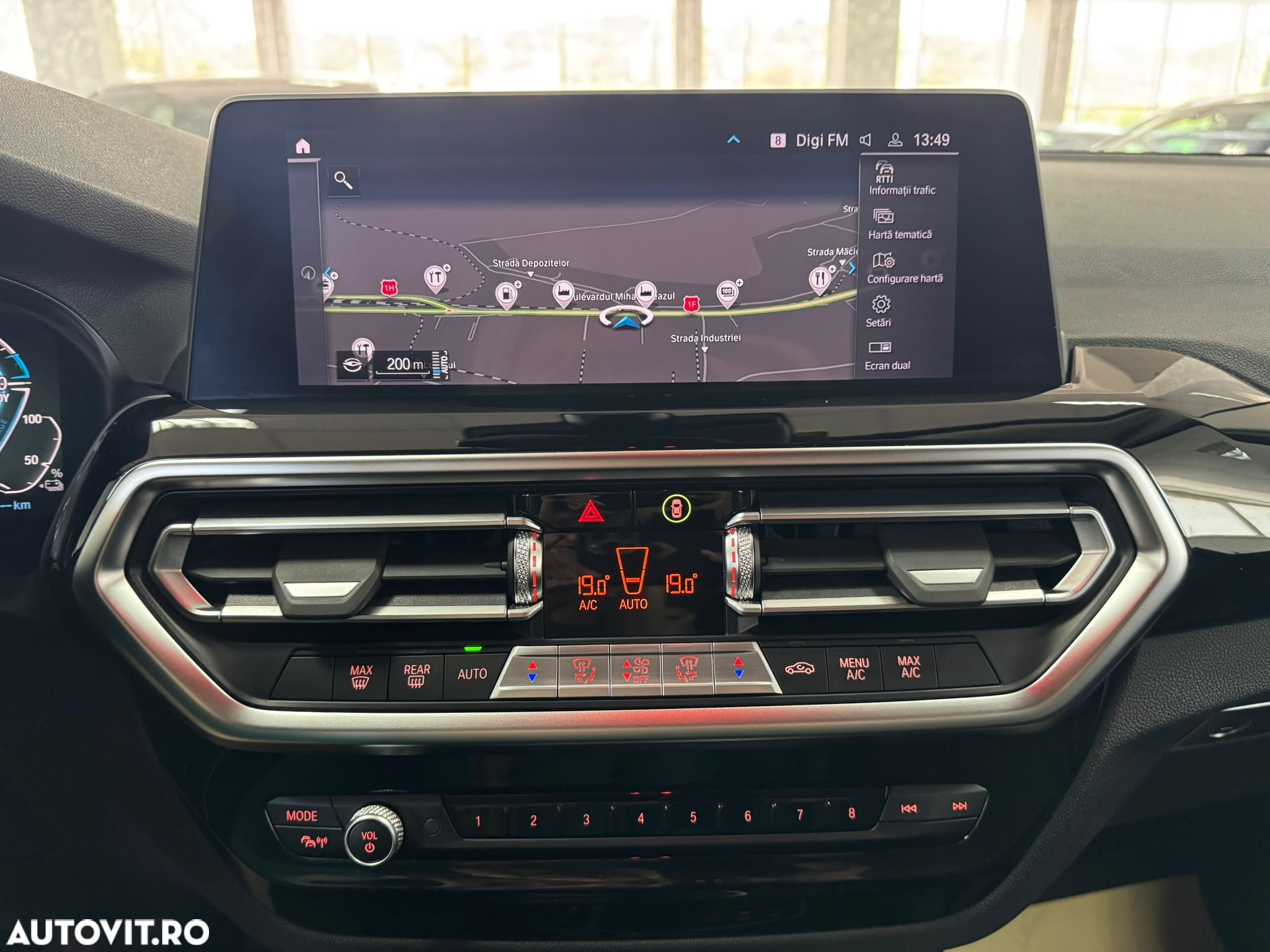 BMW X3 xDrive30e AT PHEV - 34