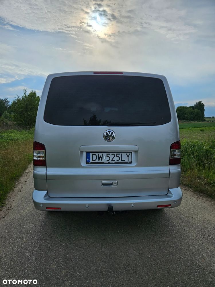 Volkswagen Multivan - 5