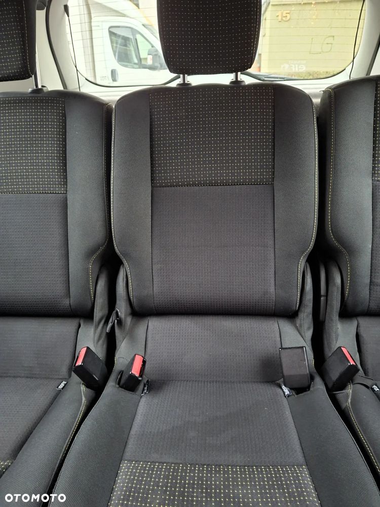 Renault Scenic - 24