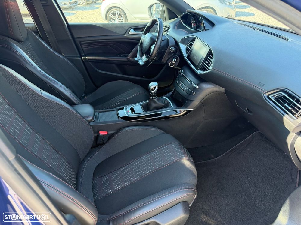 Peugeot 308 1.2 PureTech GT Line - 11