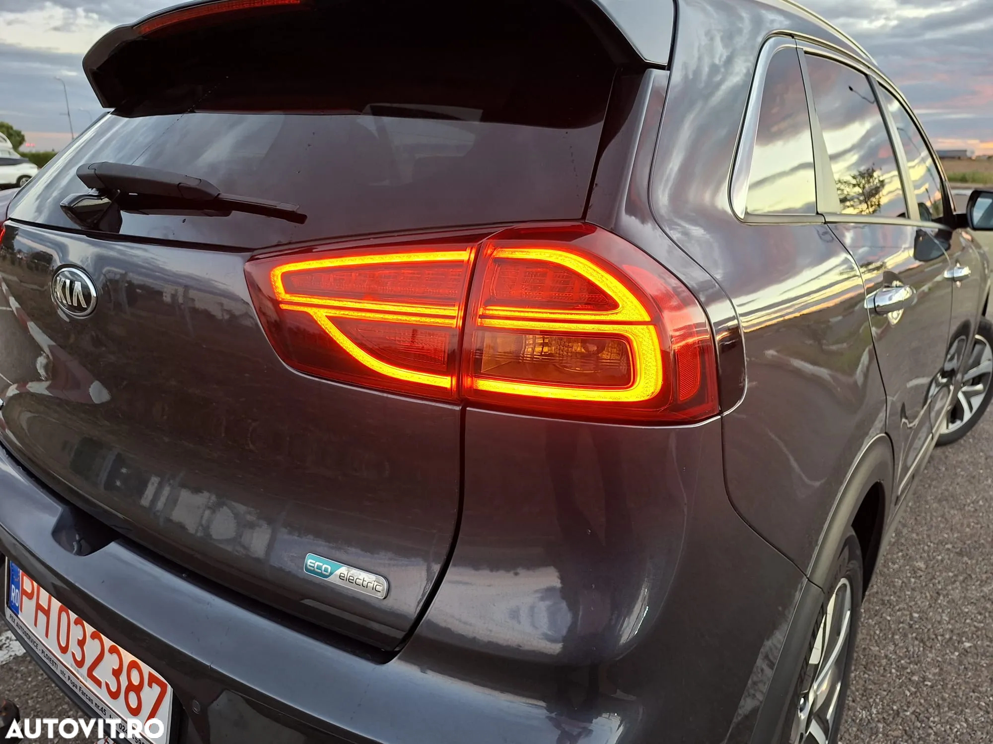 Kia Niro e-Niro 150 kW Vision - 22