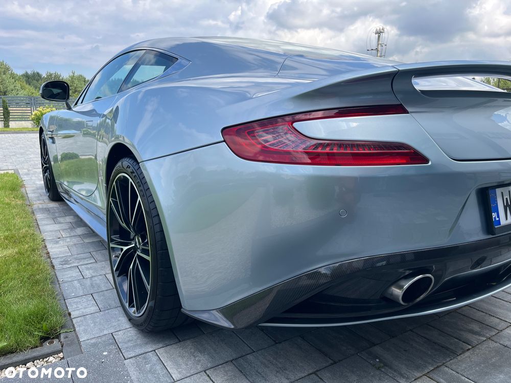 Aston Martin Vanquish Standard - 11