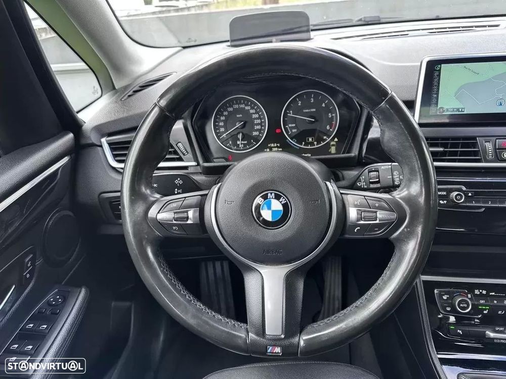 BMW 218 Active Tourer d Line Sport - 38