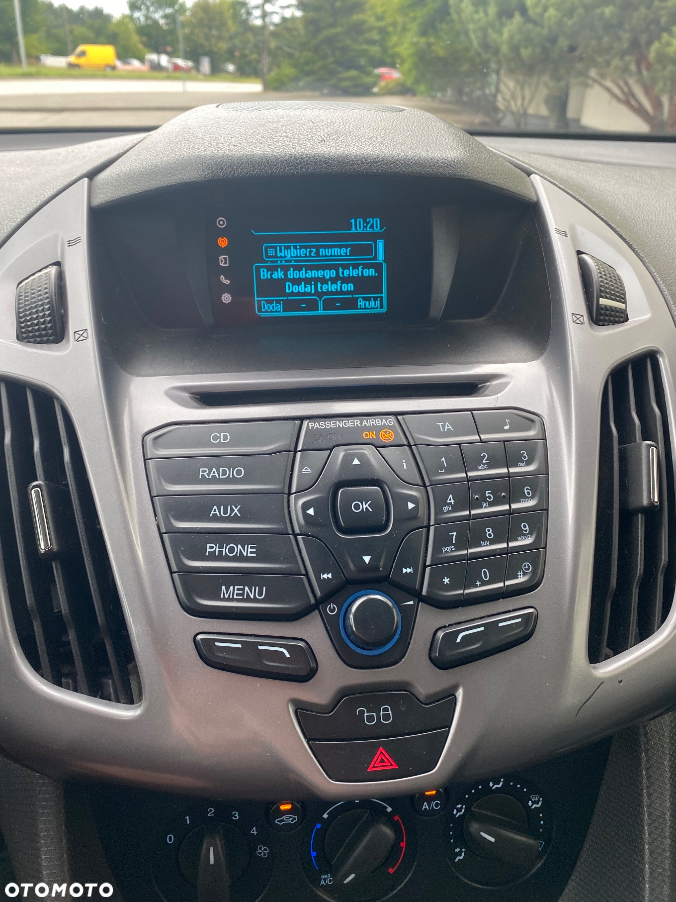 Ford Transit Connect - 23