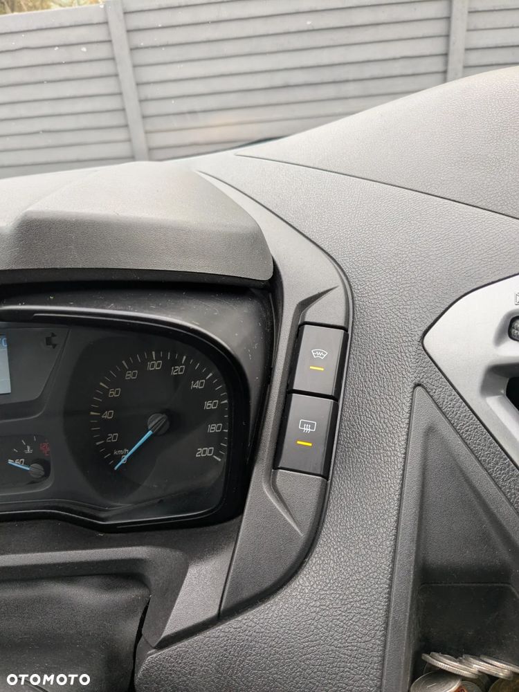 Ford TRANSIT CUSTOM - 3