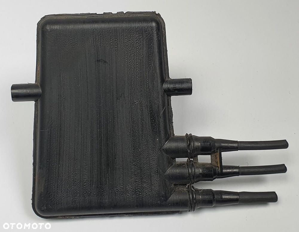 ODPOWIETRZNIK ZBIORNIKA PALIWA MERCEDES W115 W114 - 4
