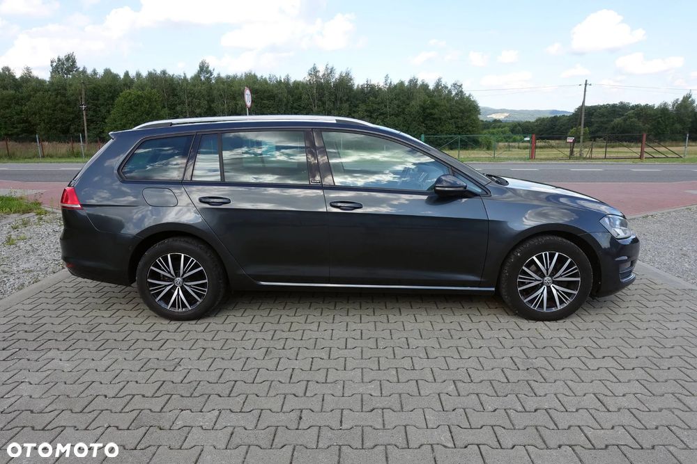 Volkswagen Golf 1.6 TDI BlueMotion Technology DSG Allstar - 4