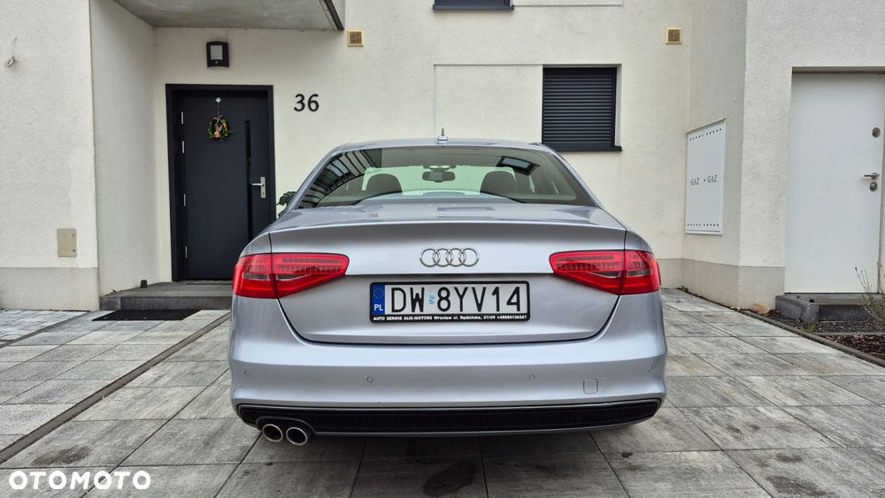 Audi A4 Limousine - 6