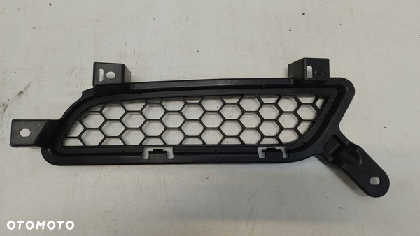 LANCER VIII 08r- X KRATKA ZAŚLEPKA ZDERZAKA PRAWA 7450A306