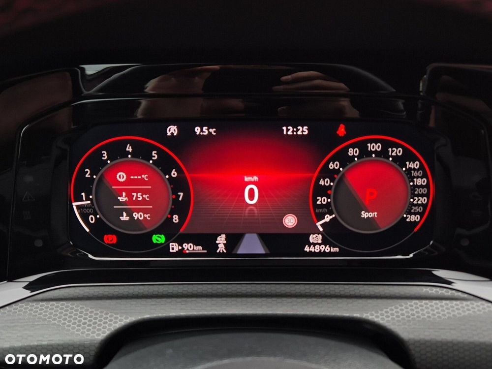 Volkswagen Golf - 21