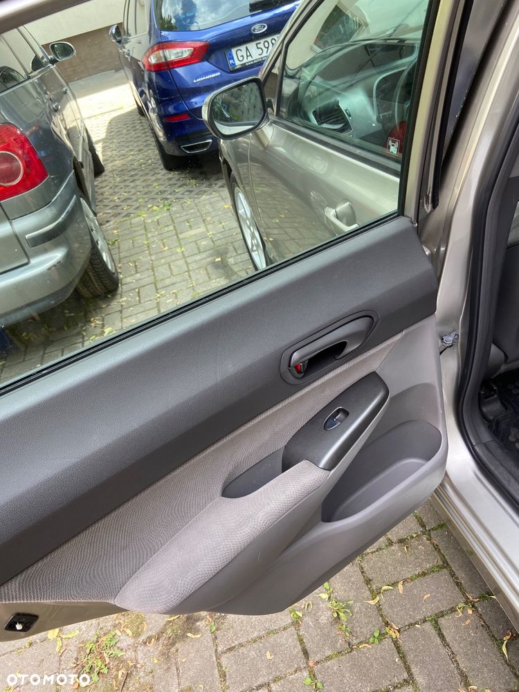 Honda Civic 1.8 Comfort - 10