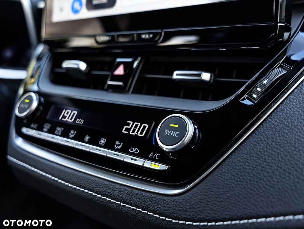 Toyota Corolla 1.8 Hybrid Style - 30
