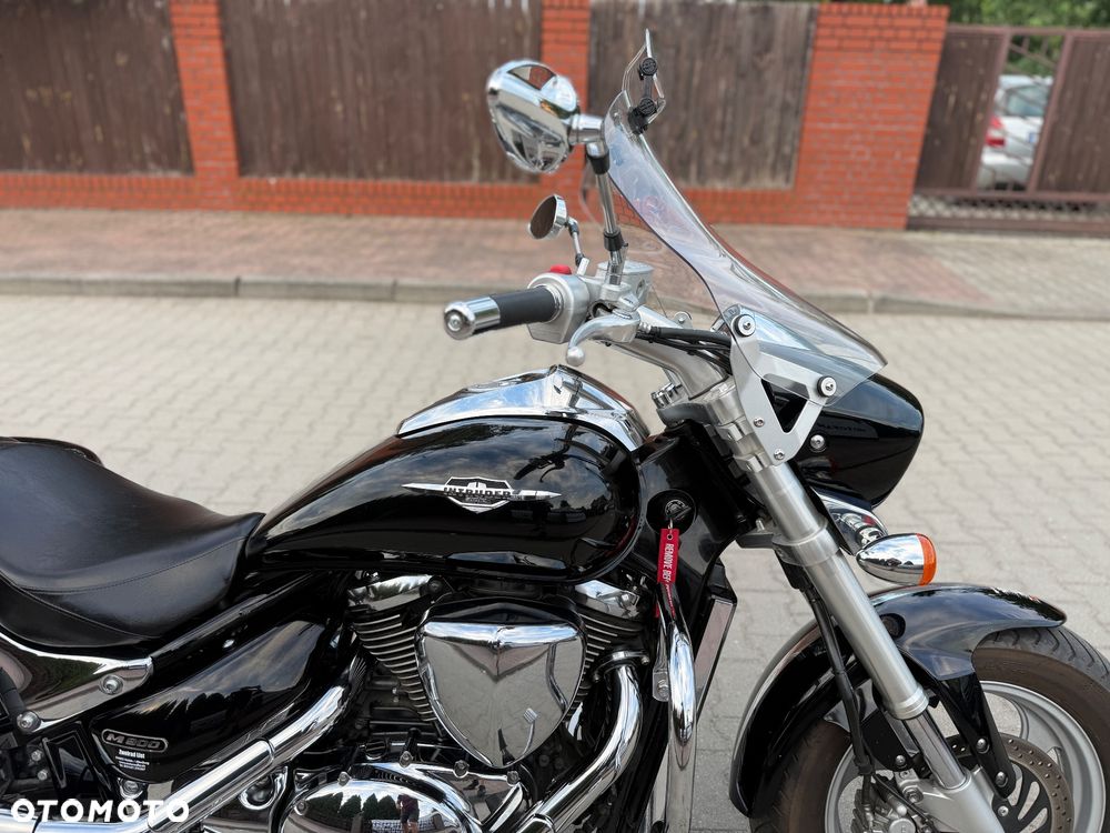 Suzuki Intruder - 7