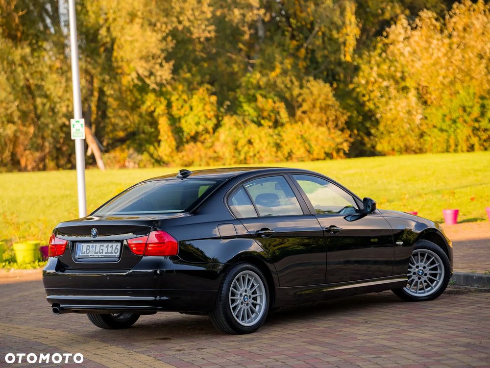 BMW Seria 3 318i - 10