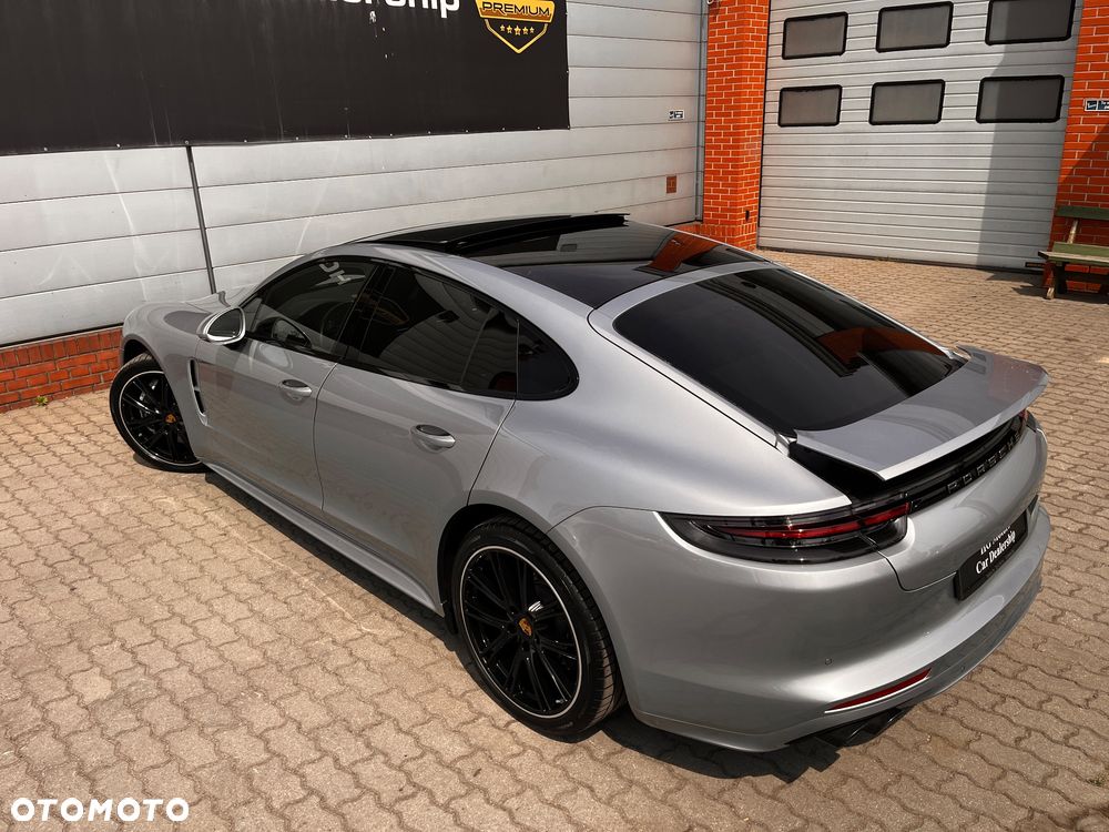 Porsche Panamera 4 - 9