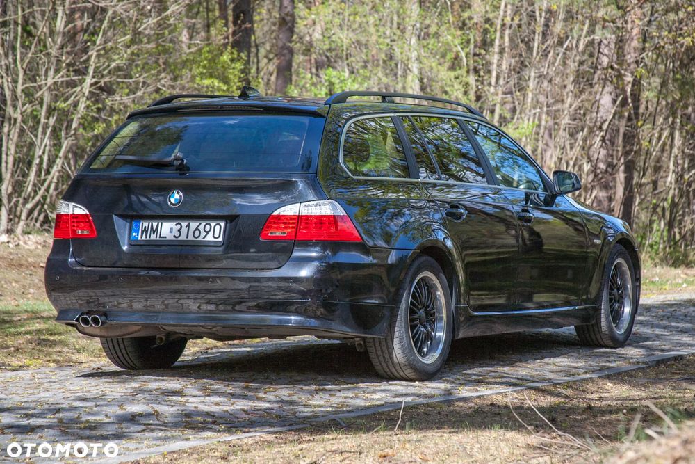 BMW Seria 5 525d - 9