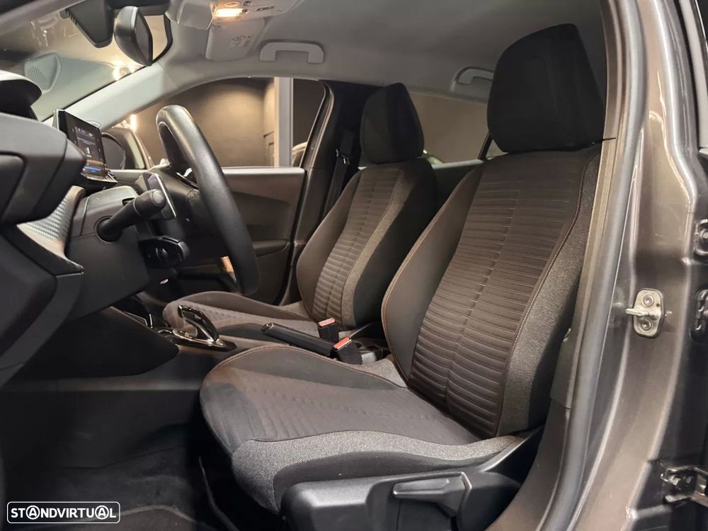 Peugeot 2008 1.2 PureTech Active Pack EAT8 - 20