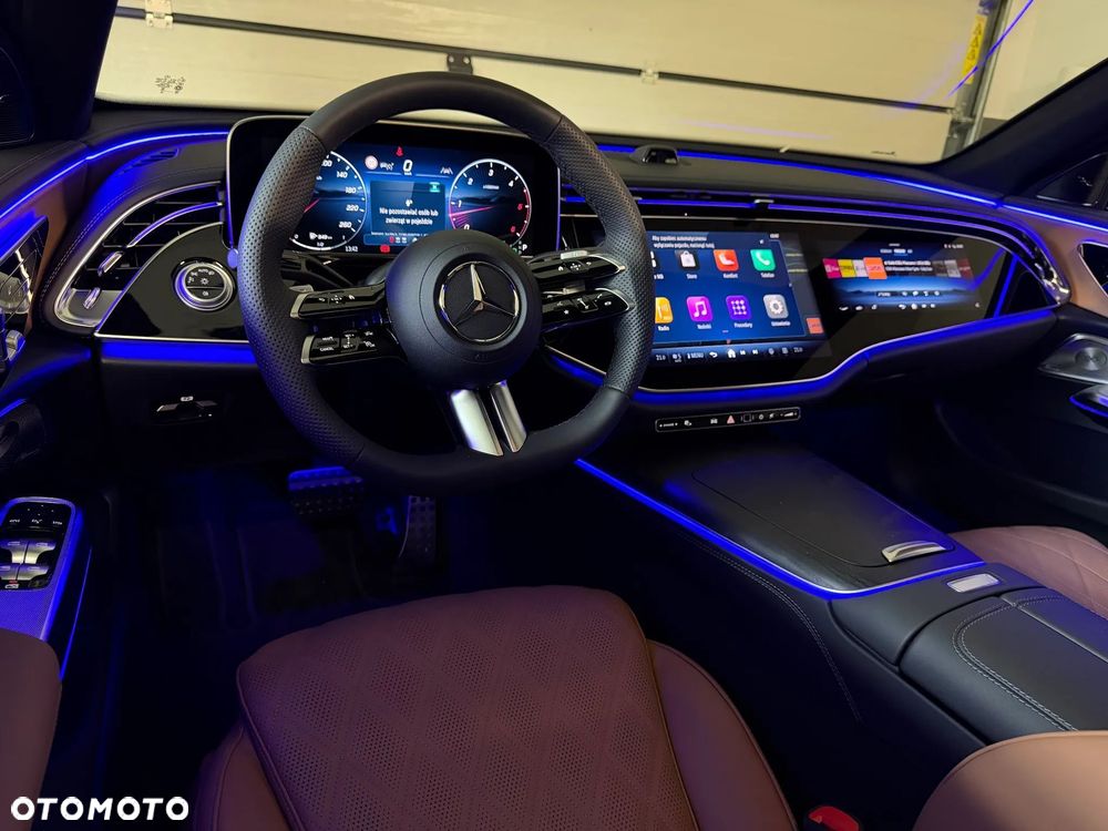Mercedes-Benz Klasa E 220 d mHEV 4-Matic AMG 9G-Tronic - 26
