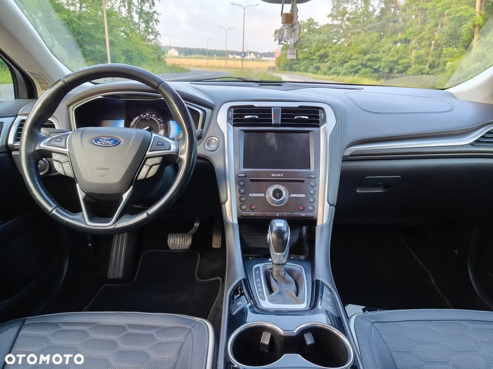 Ford Mondeo 2.0 Start-Stopp CVT Vignale - 28
