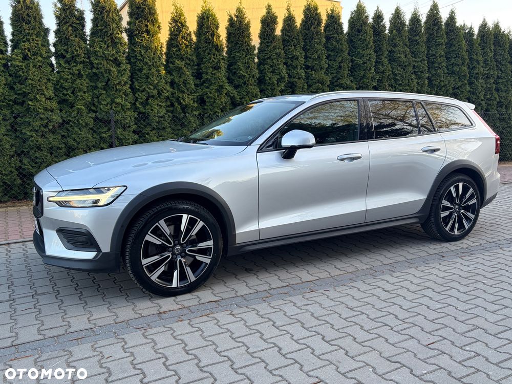 Volvo V60 Cross Country D4 AWD Geartronic Pro - 2