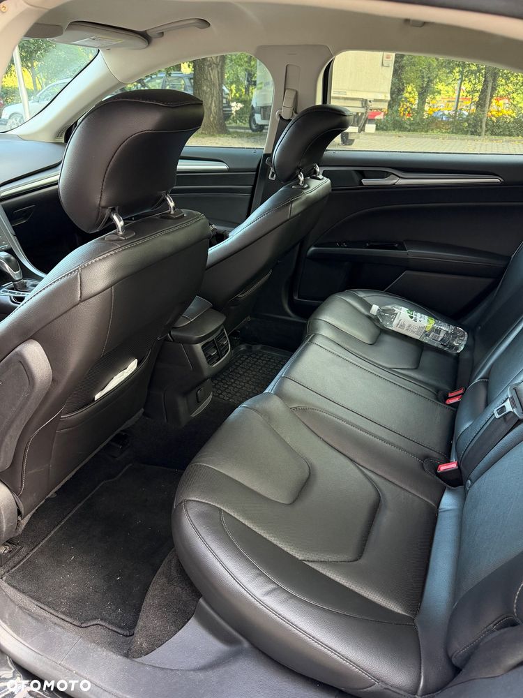 Ford Fusion 2.0 EcoBoost Titanium - 10