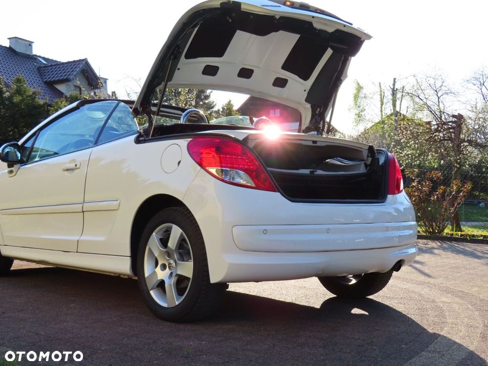 Peugeot 207 CC 120 VTi Premium - 23