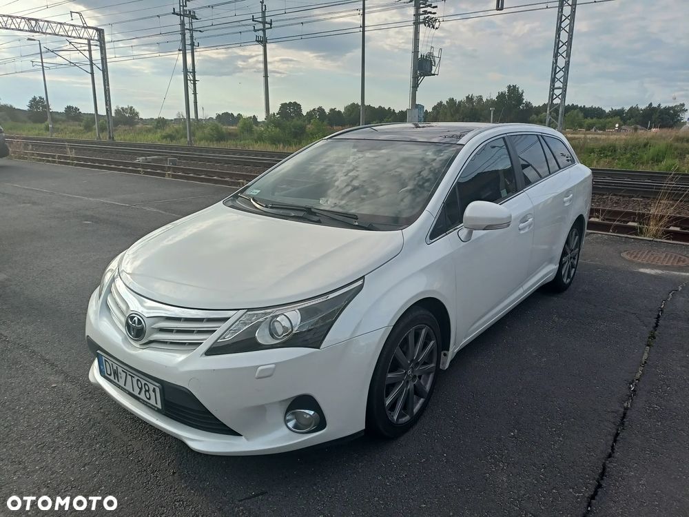 Toyota Avensis 2.0 Business Edition - 1