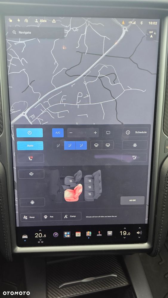 Tesla Model S - 32