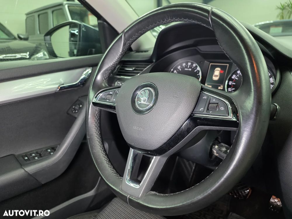 Skoda Octavia 2.0 TDI DSG Ambition - 10