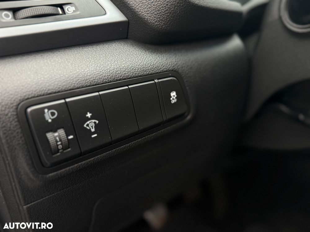 Hyundai Tucson blue 1.7 CRDi 2WD Advantage - 13