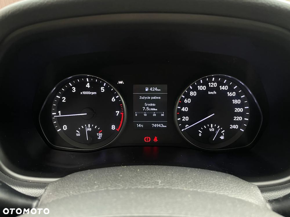 Hyundai i30 1.5 DPI Classic + - 12