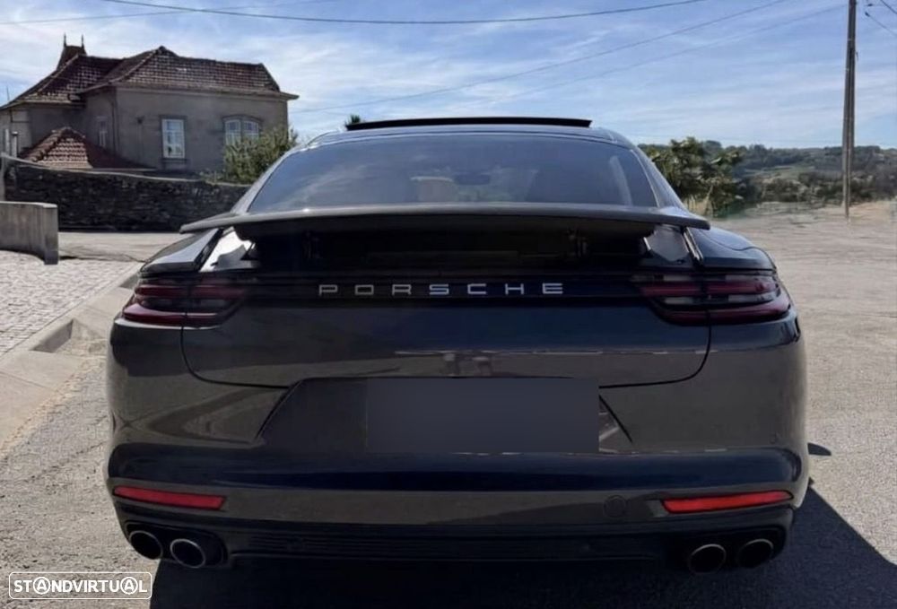 Porsche Panamera 4 S - 3