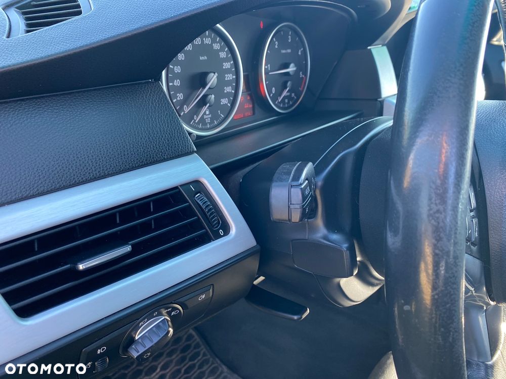 BMW Seria 5 - 24