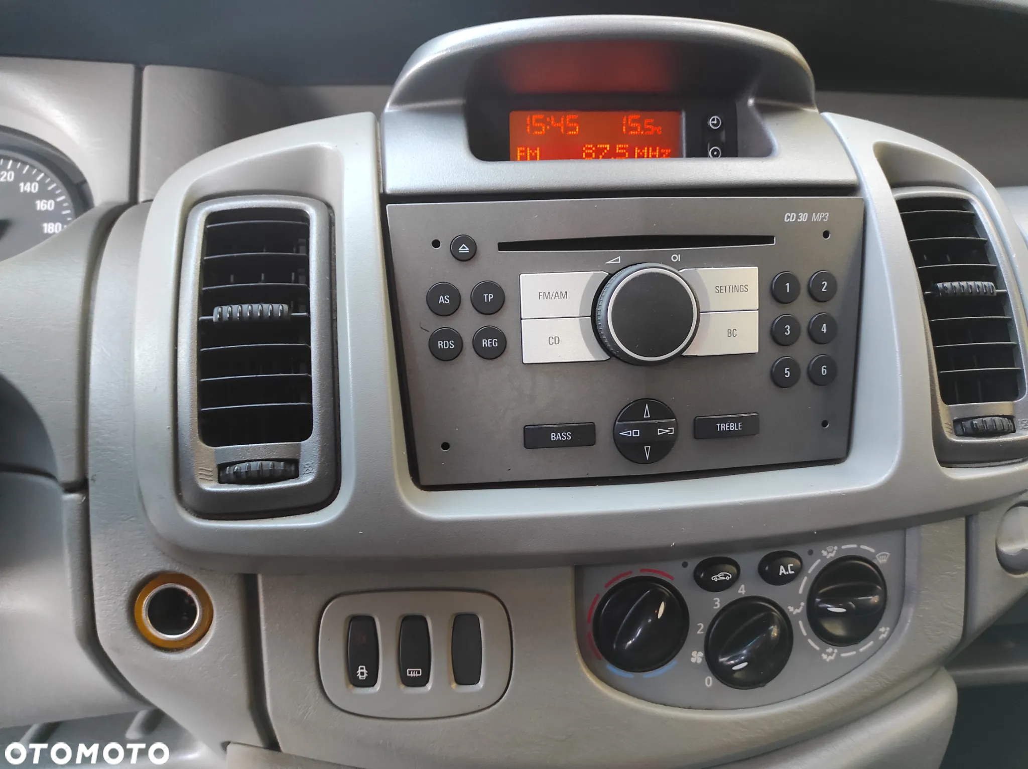 Opel Vivaro - 20