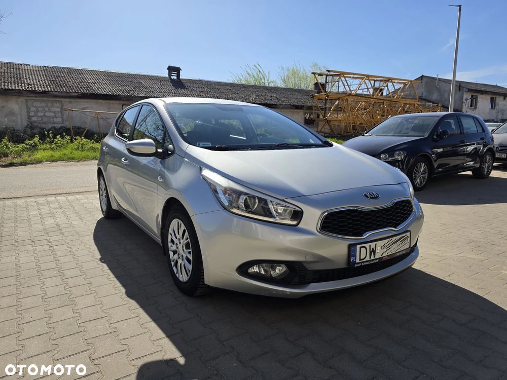 Kia Ceed 1.4 CRDi M - 10