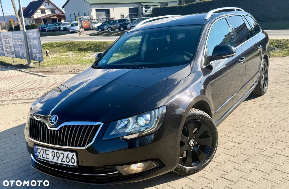 Skoda Superb 2.0 TDI Comfort DSG - 6